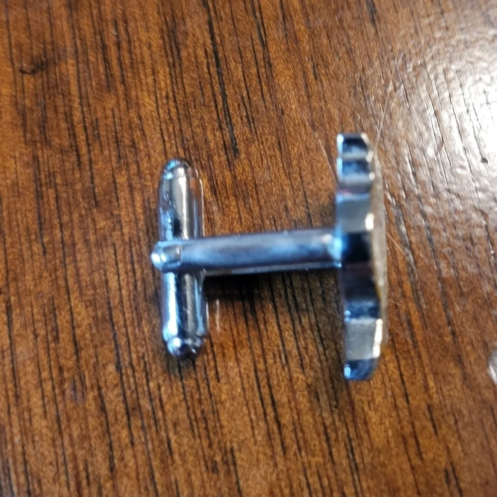 Cleveland Cavaliers Logo Cufflinks In Original Box